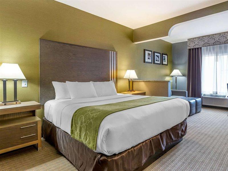 Comfort Suites Southgate-Detroit Exteriör bild